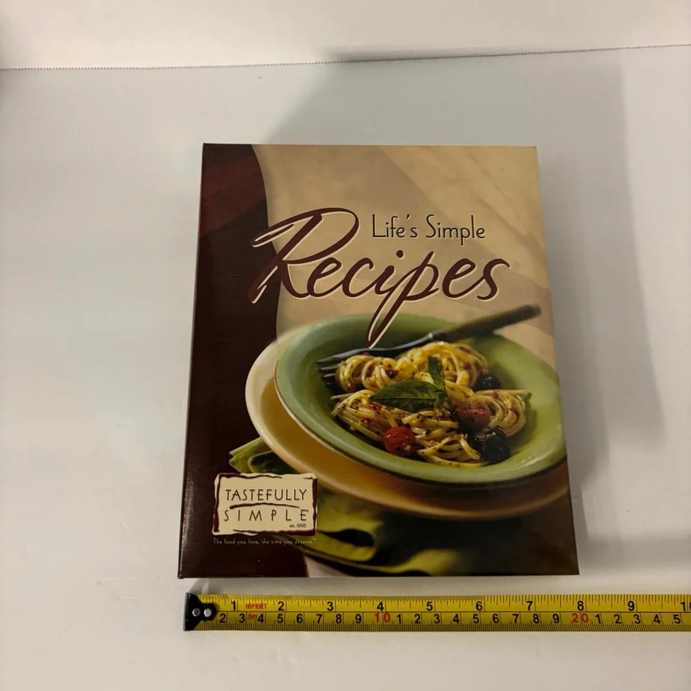 Tastefully Simple Simple Recipes 9th Edition 2009 3-Ring Recipe Binder Cookbook